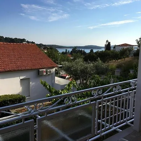 And With Parking Space Hvar - 15706 3* フヴァル