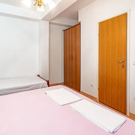 ゲストハウス And With Parking Space Hvar - 15706 3*