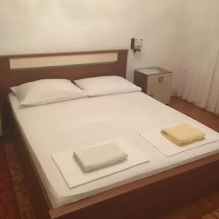 And With Parking Space Hvar - 15706 3* Hvar Town