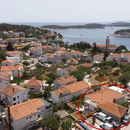 Guest house With A Parking Space Hvar - 15706 Hvar Town