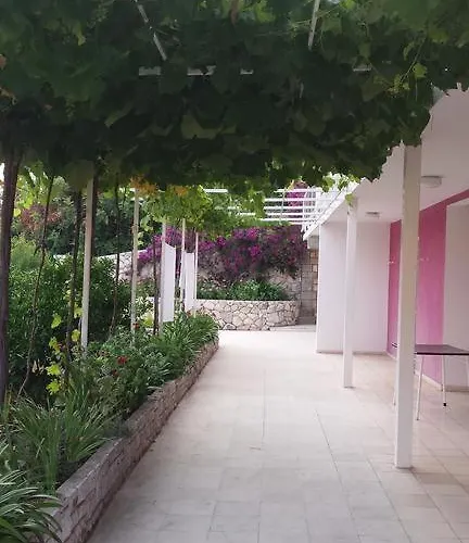 Casa de hóspedes And With Parking Space Hvar - 15706 Hvar Town